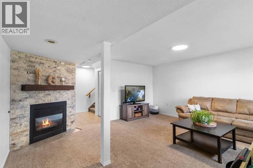 4743 47 Street, Sylvan Lake, photo 6