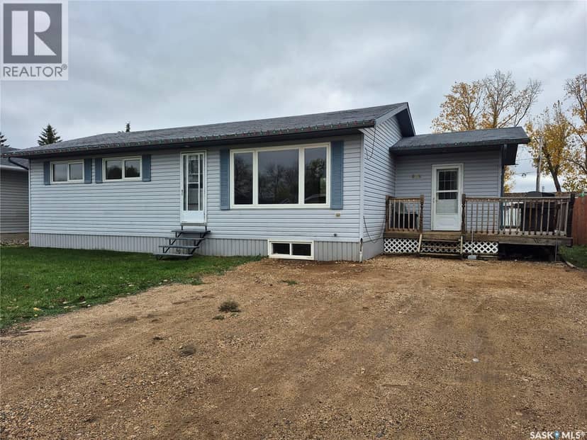 818 Geisen STREET, Radville