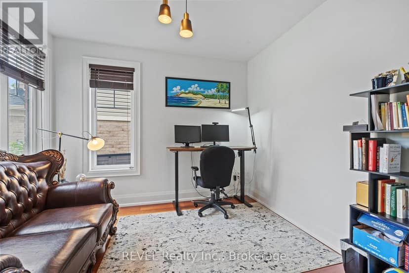 401 Schreyer Crescent, Milton, photo 7