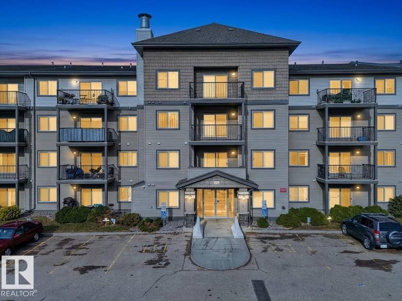 #338 301 Clarview Station Dr NW, Edmonton