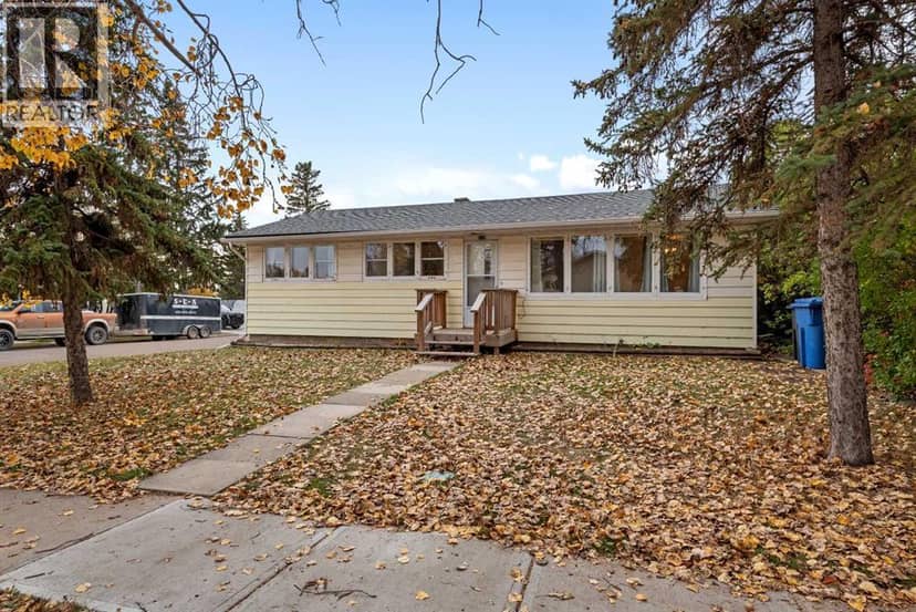 239 4 Avenue SE, Three Hills, photo 2