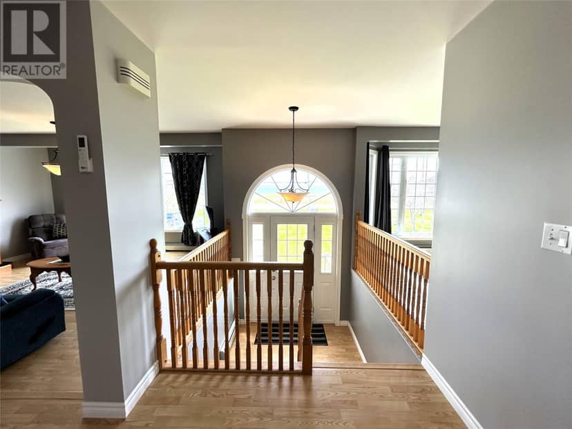 1130 Oceanview Drive, Cape St. George, photo 8