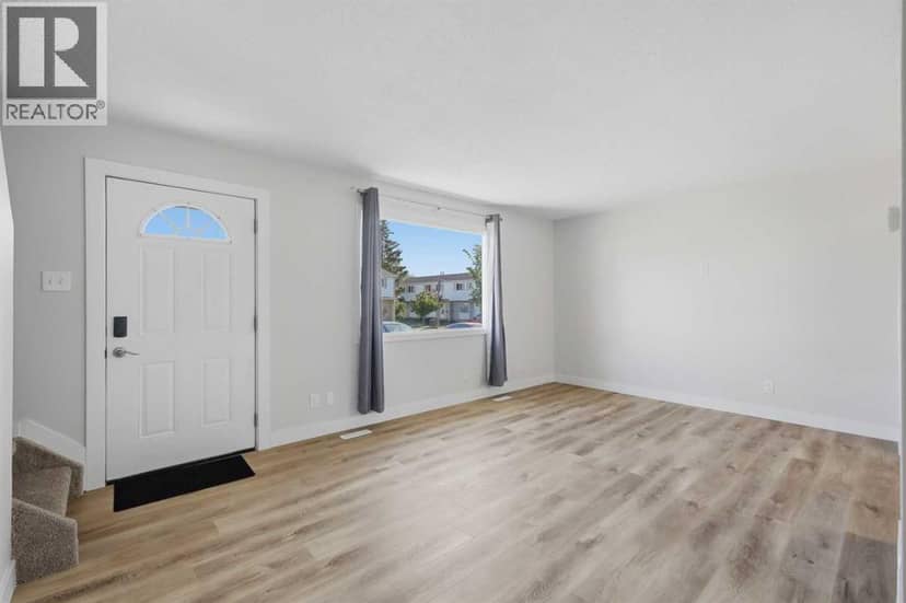 C1, 35 Nash Street, Red Deer, photo 7