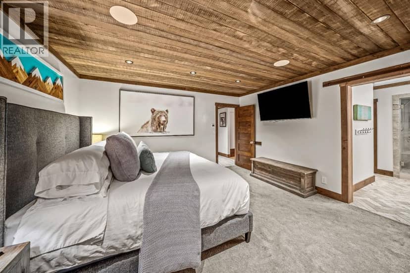 115 Spray Avenue, Banff, photo 5