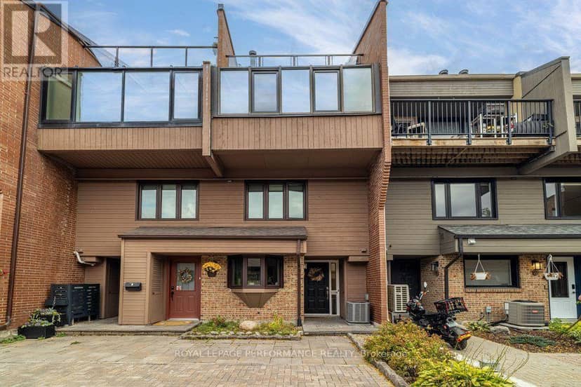 2 - 251 Bruyere Street, Ottawa