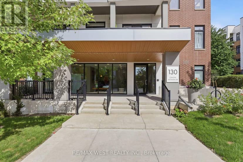 302 - 130 Canon Jackson Drive, Toronto, photo 2