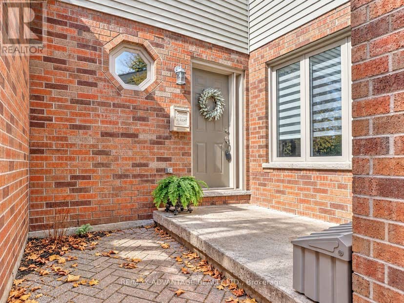 34 - 70 Sunnyside Drive, London North, photo 2