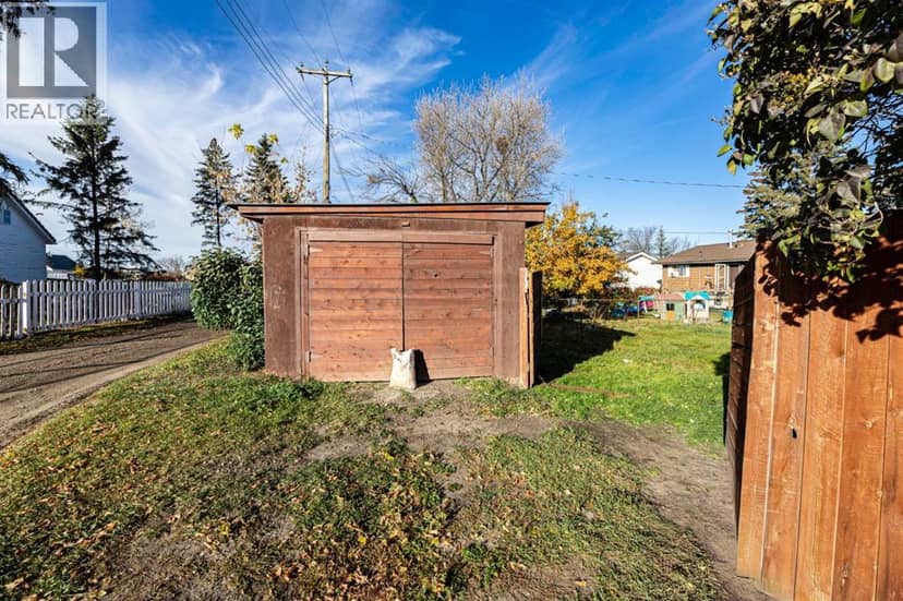 5015 46 Street, Innisfail, photo 8