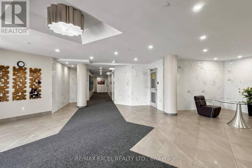 1403 - 300 Alton Towers Circle, Toronto, photo 3