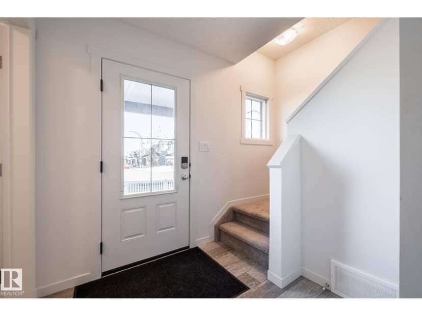 1273 McLeod Av, Spruce Grove, photo 2