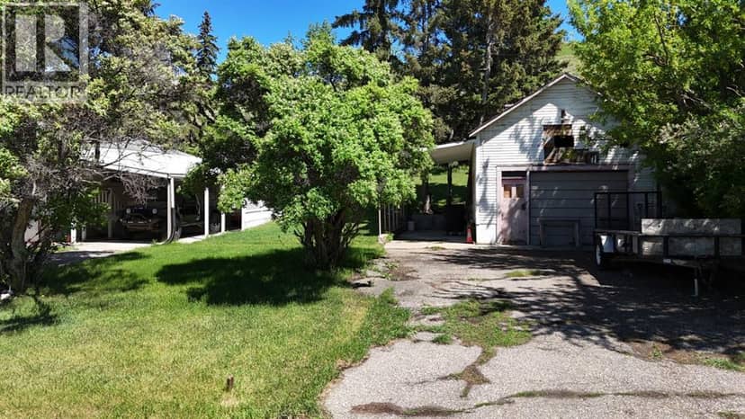 328 Third Street W, Cochrane, photo 6
