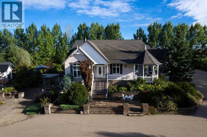 31542 Highway 2A, Rural Mountain View County