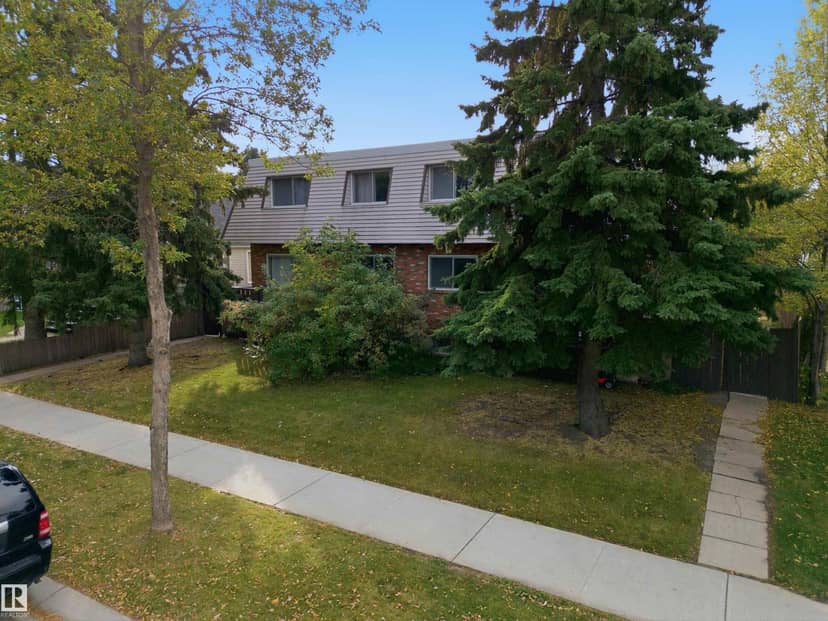 8945 78 AV NW, Edmonton