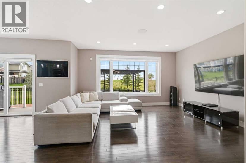 112 Dixon Road, Fort McMurray, photo 5