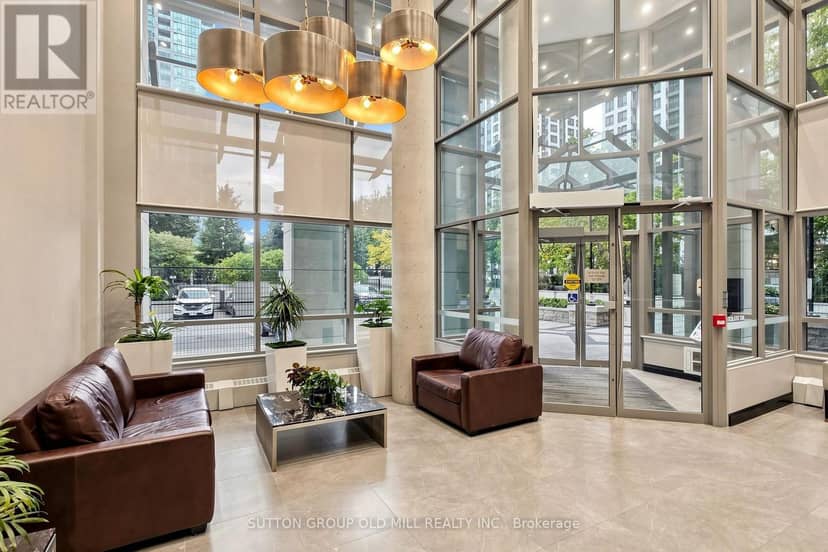 3109 - 3504 Hurontario Street, Mississauga, photo 2