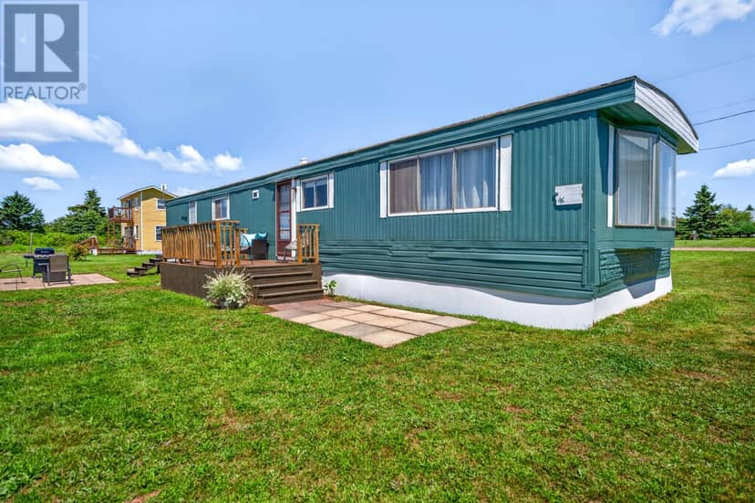 11 MacFadyen, Augustine Cove, photo 2