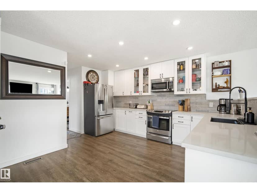 18024 73 AV NW, Edmonton, photo 3