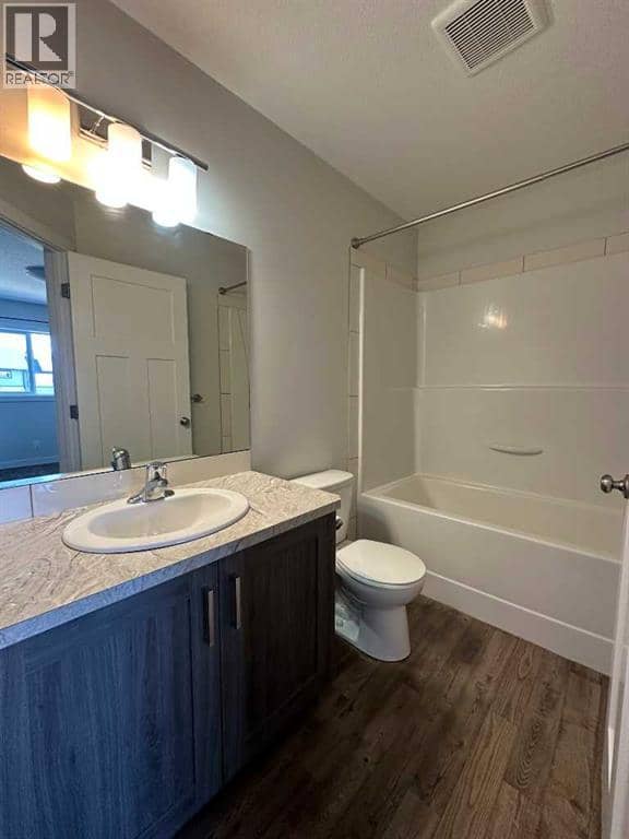 49 Hawthorn Place, Sylvan Lake, photo 5