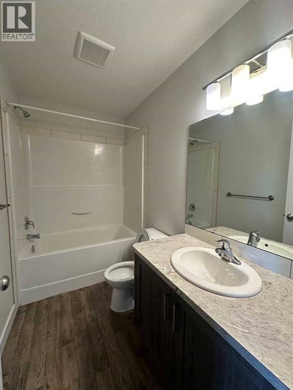 49 Hawthorn Place, Sylvan Lake, photo 6