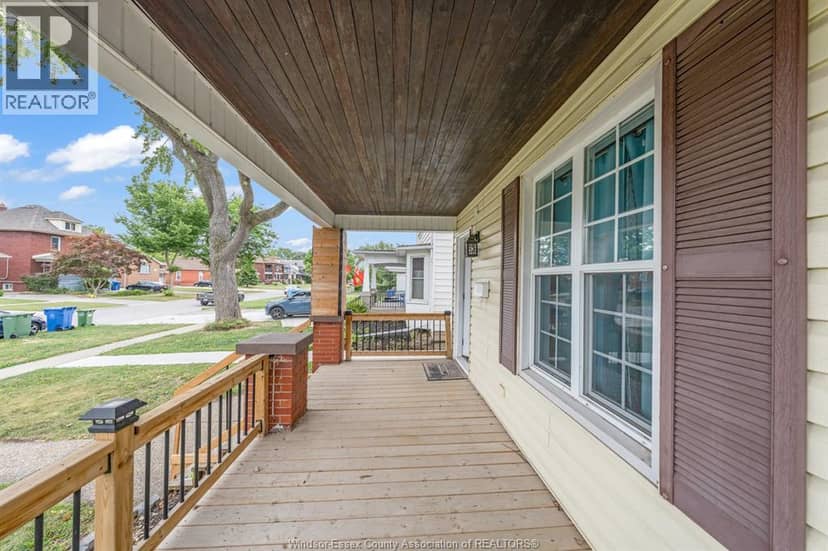 427 Cameron, Windsor, photo 2