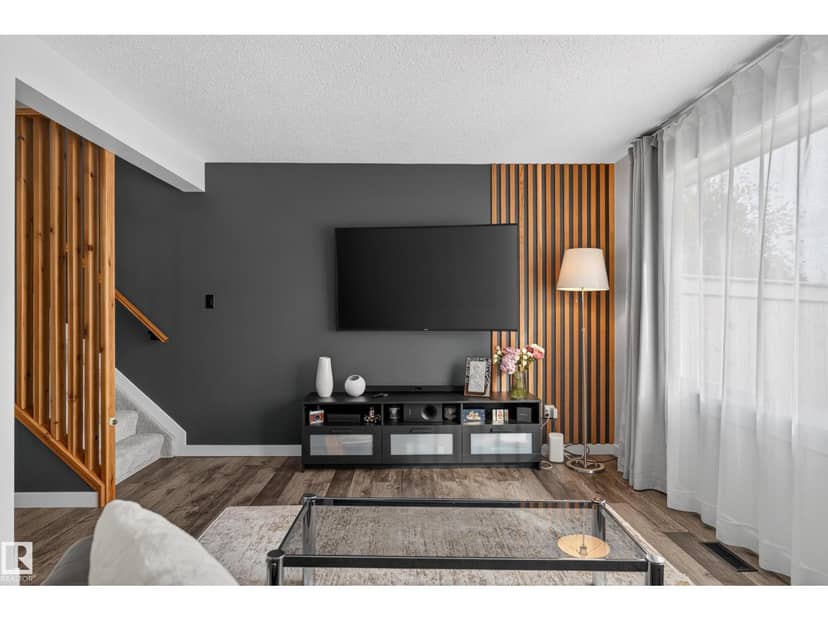 176 Callingwood Pl NW, Edmonton, photo 2