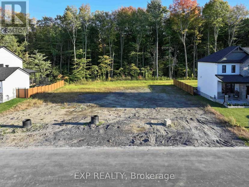 1379 Fribourg Street, Russell, photo 2