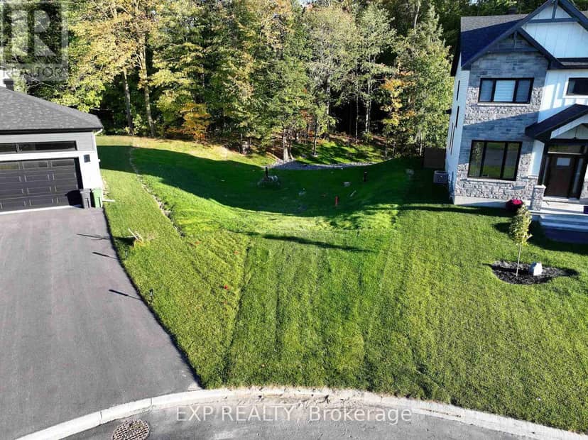 1391 Fribourg Street, Russell, photo 6