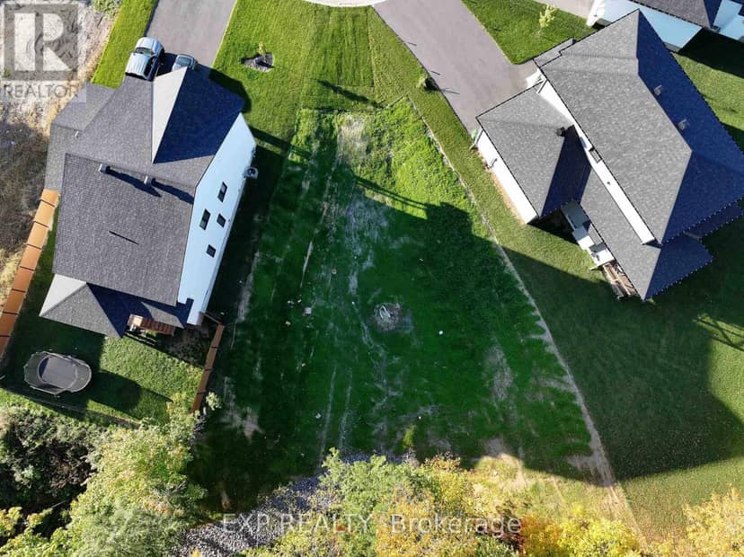 1391 Fribourg Street, Russell, photo 7