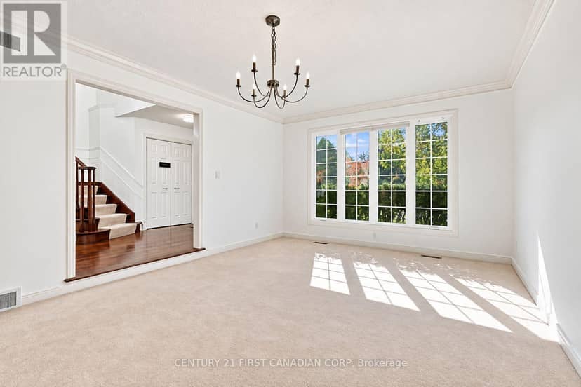 122 Sunnyside Drive, London North, photo 8