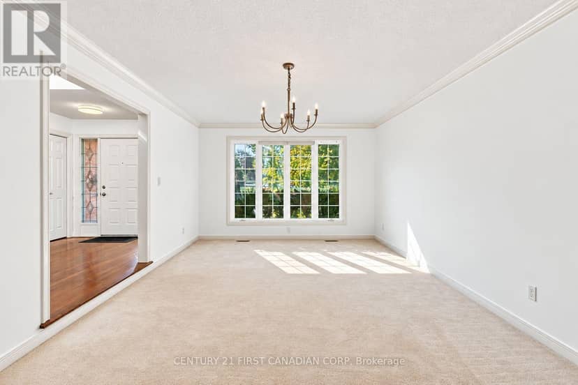 122 Sunnyside Drive, London North, photo 7