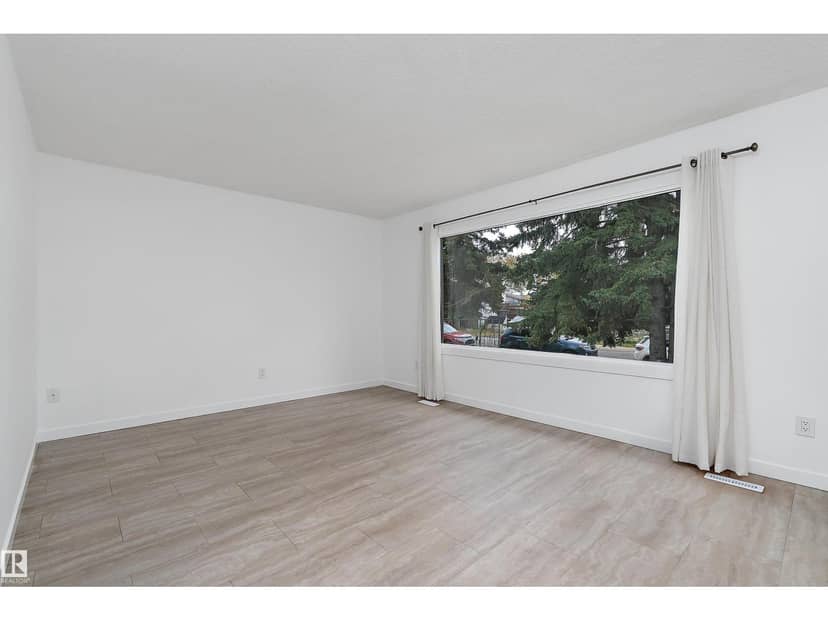 8612 30 AV NW NW, Edmonton, photo 7