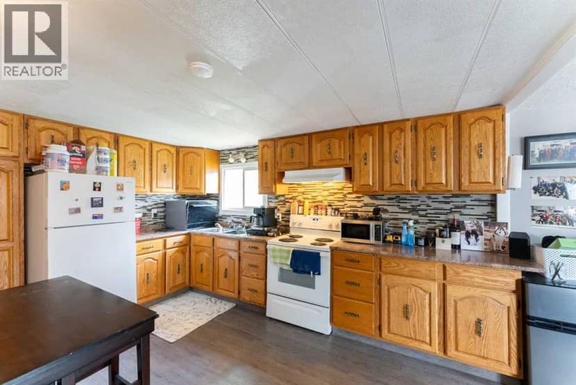 14, 5301 2 Street, Coalhurst, photo 8