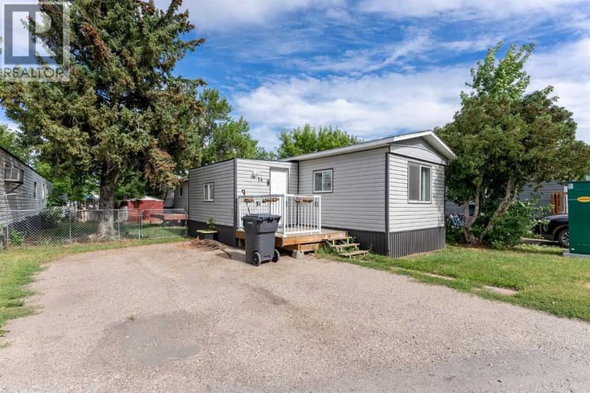 14, 5301 2 Street, Coalhurst