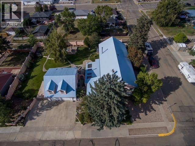 329 2 Avenue NE, Milk River, photo 2