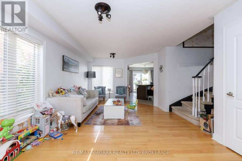 33 Colonel Lyall Street, St. Catharines, photo 7