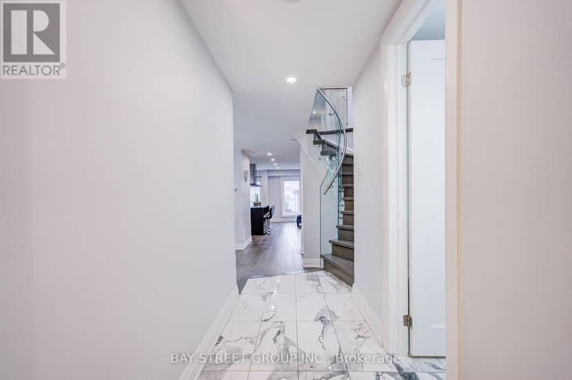 47 Becca Hall Trail, Toronto, photo 4