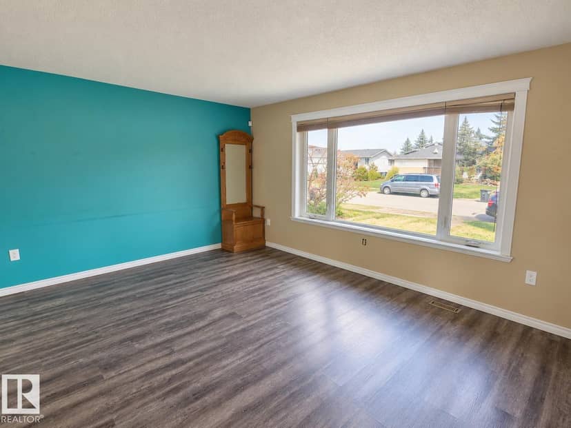 5919 53 Ave, Vermilion, photo 2