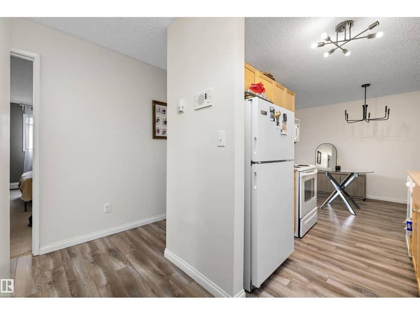 #302 51 Brown St, Stony Plain, photo 6