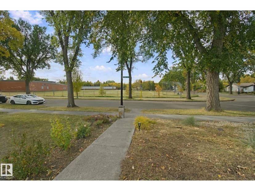 11639 134 ST NW, Edmonton, photo 2