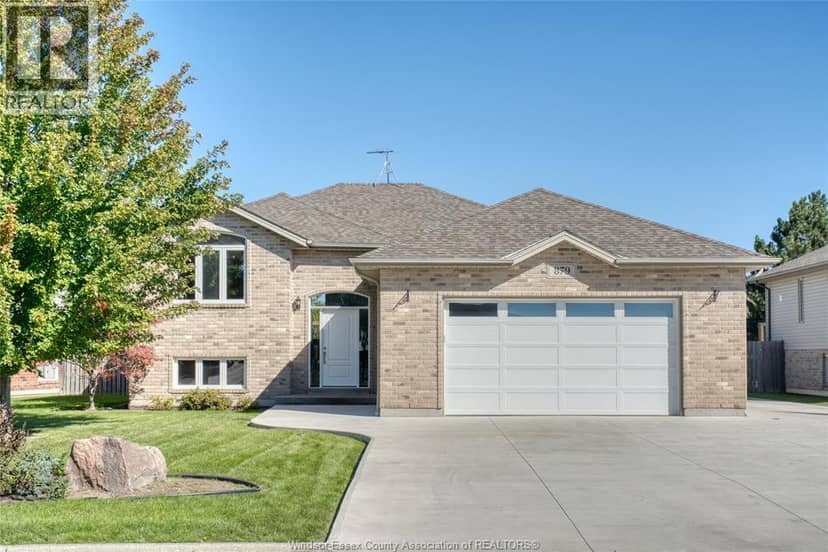 879 Westwood, Lakeshore, photo 2
