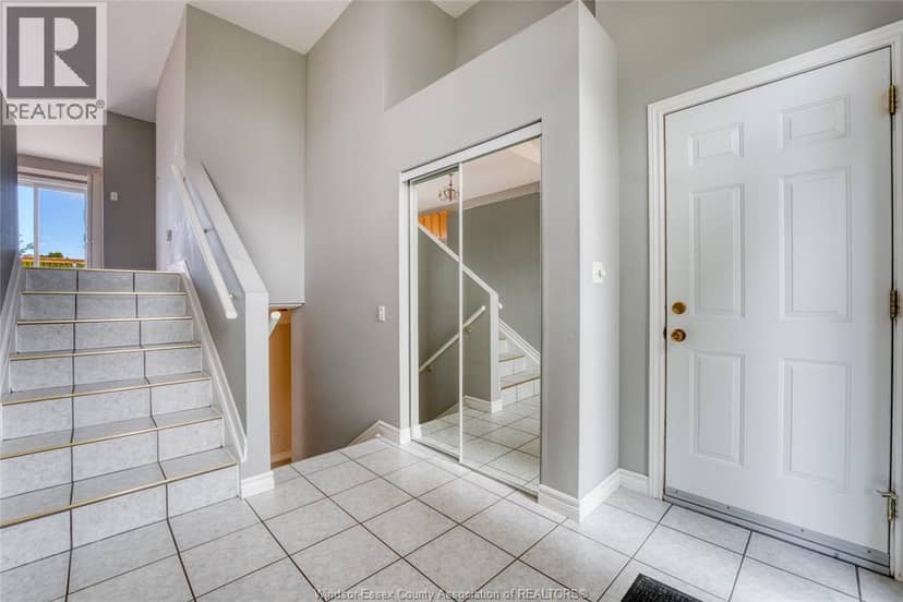 879 Westwood, Lakeshore, photo 6