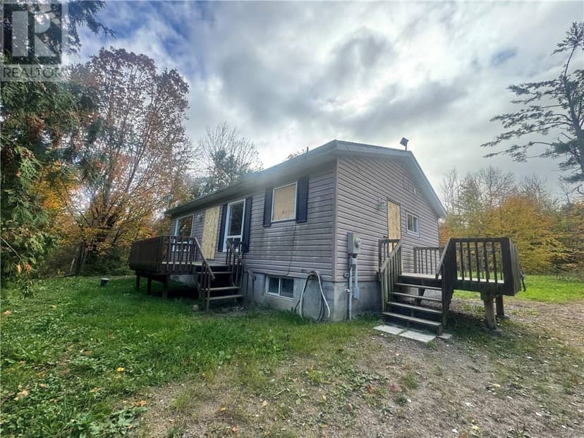 2000 RICHARDS Road, Mattawa