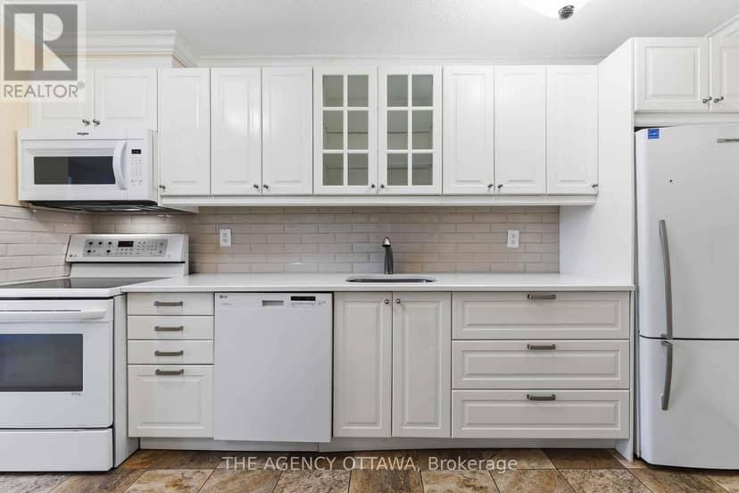 703 - 1785 Frobisher Lane, Ottawa, photo 8