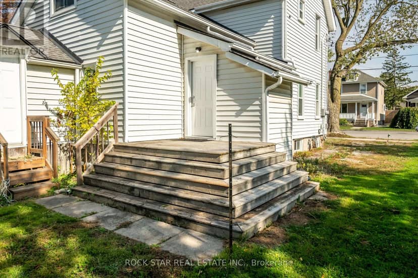 292 Fares Street, Port Colborne, photo 5