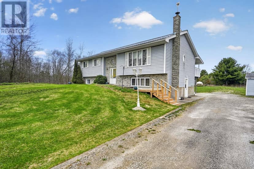 16 Graham Lake Road, Front of Yonge, photo 3