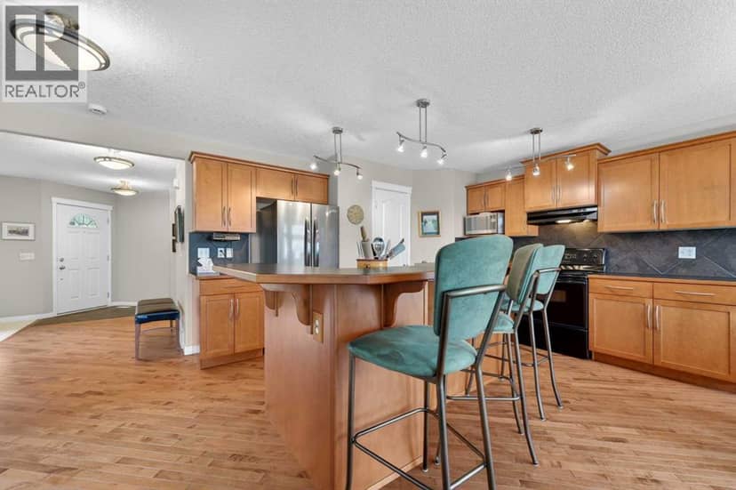 35 Rockyledge Rise NW, Calgary, photo 4