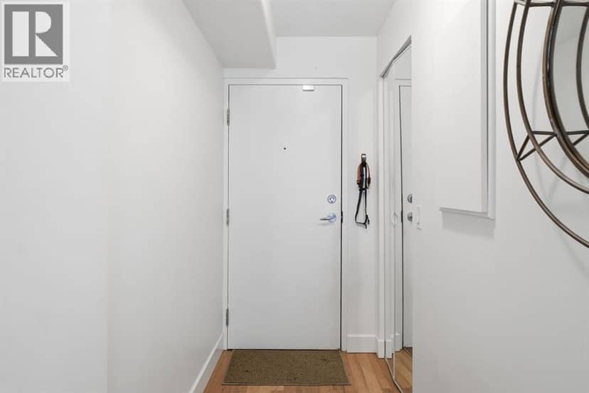 305, 716 3 Avenue NW, Calgary, photo 5