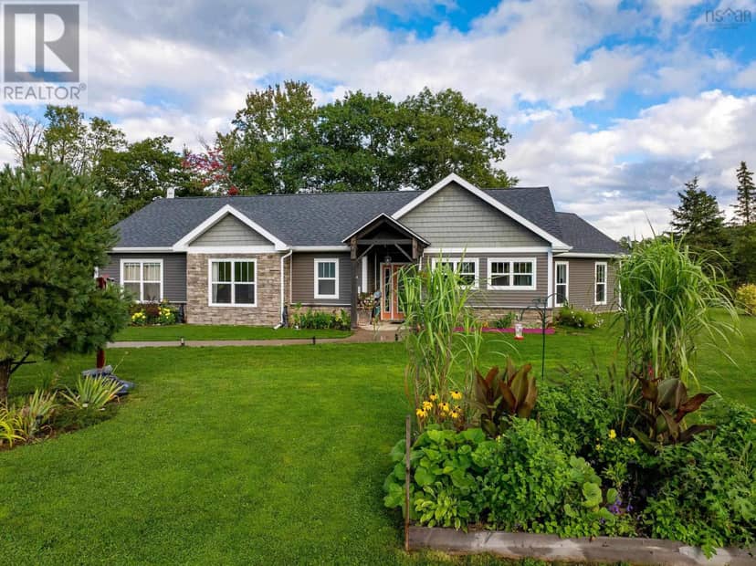 48 Festival Lane, MacKay Siding, photo 2