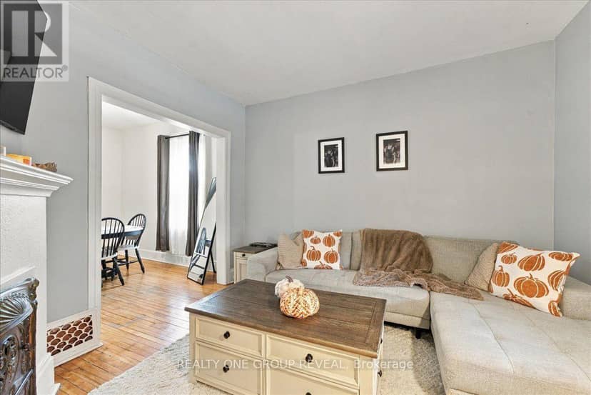 27 Ross Street, Barrie, photo 6
