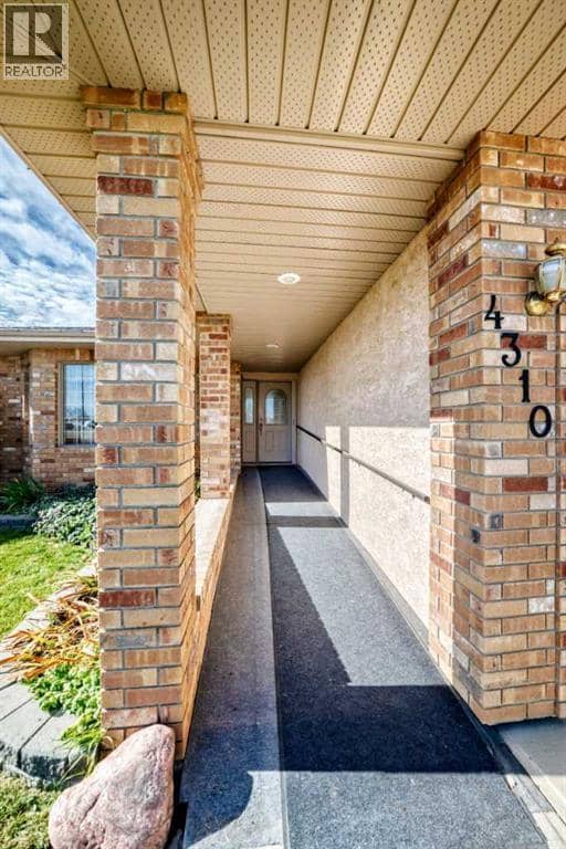 4310 60 Avenue, Innisfail, photo 4